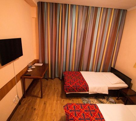 466A0942-2